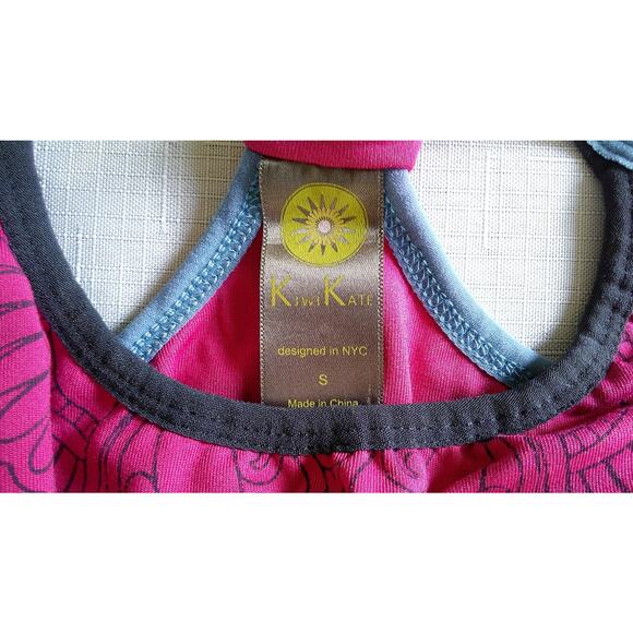 KIWI KATE, SIZE S, FUSHIA YOG TOP. GREY TRIM, UNIQUE DESIGN - Picture 4 of 7
